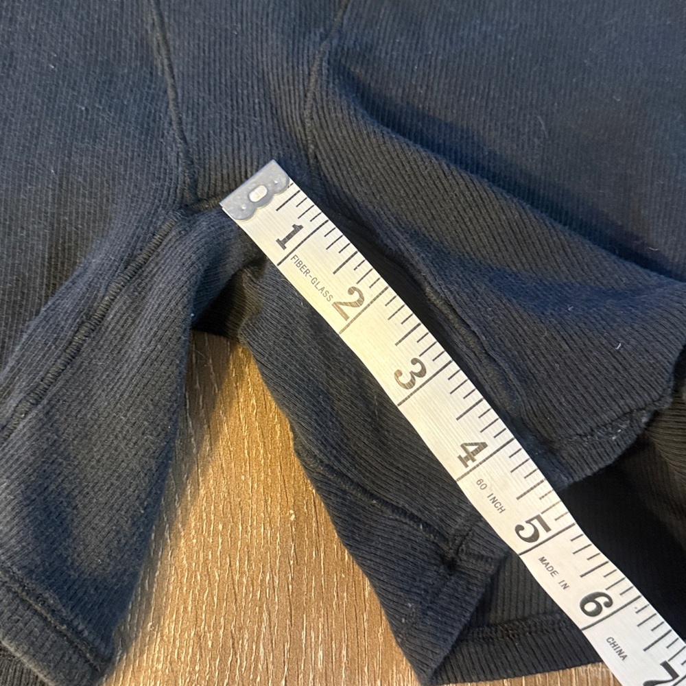 SKIMS Ribbed Boxer Shorts, Size Medium - Picture 6 of 7
